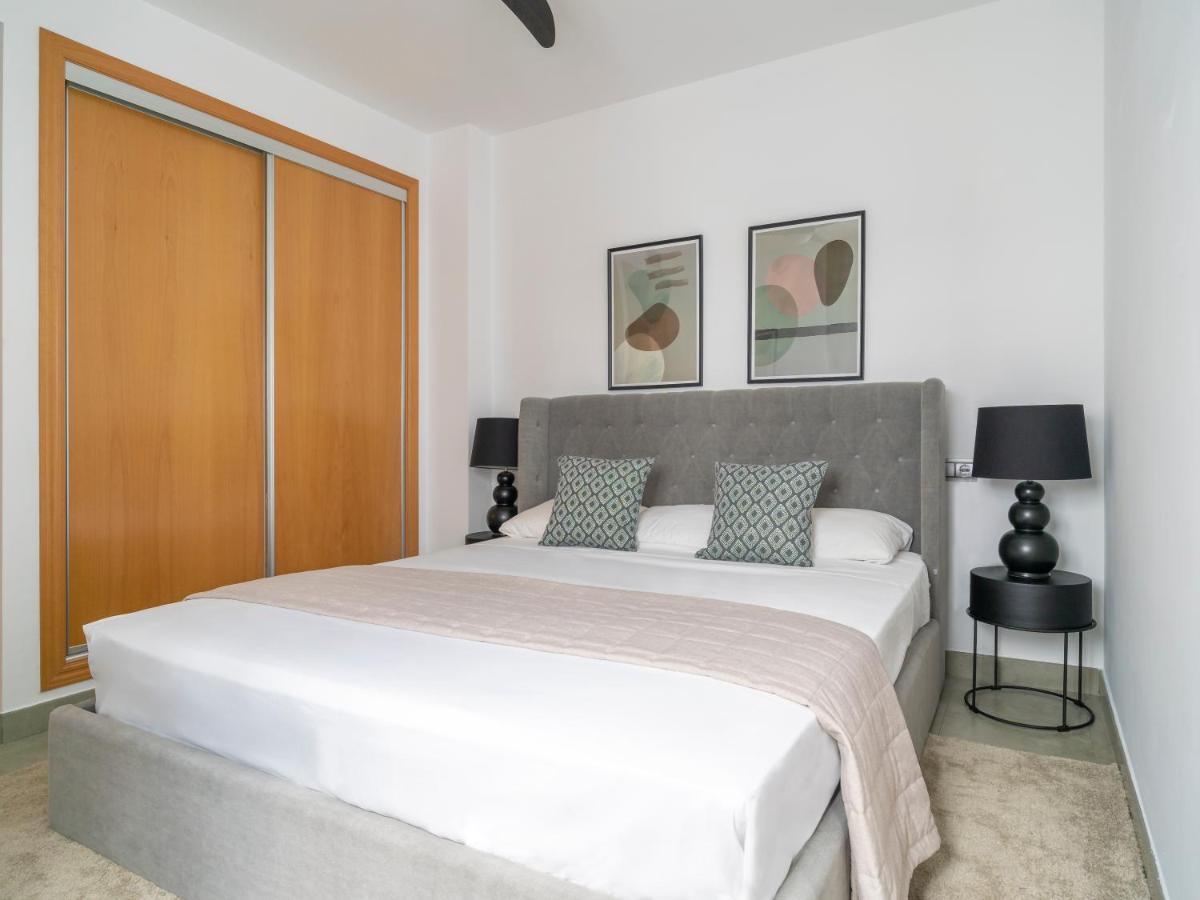Sanders Uptown - Cute One-Bedroom Apartment Near City Center Malaga Bagian luar foto